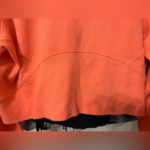 Lululemon 1/2 zip Scuba - Picture 7 of 11